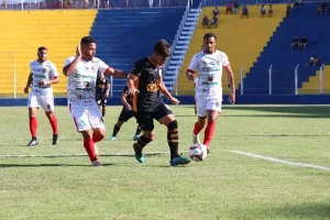 EC Laranja Mecânica Arapongas vence o Verê por 2 a 0