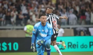 Galo mostra quem é que manda e bate Flamengo no Mineirão