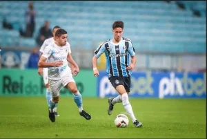 Grêmio joga melhor e vence o Londrina