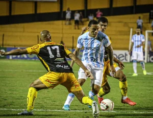 Olha o Tubarão chegando aí gente!