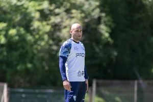Adilson Batista deixará o LEC. Edinho assumirá o profissional