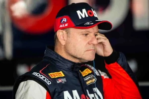 Rubens Barrichello chega como líder para etapa final e mira título em Interlagos