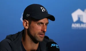 Djokovic não se vacina e ficará fora de torneios da ATP