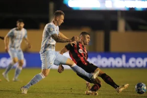 Tubarão na UTI tenta reagir