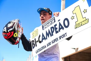 Piloto Texx/PSBK, Felipe Gonçalves, é bicampeão da Superbike