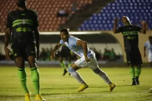 Veja os melhores momentos do jogão entre Londrina x Coritiba