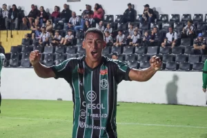 Maringá FC recebe o Retrô em jogo decisivo pela Série C no Willie Davids