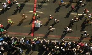 Maratona de Londres faz história com recorde de participantes que conseguiram terminar a prova