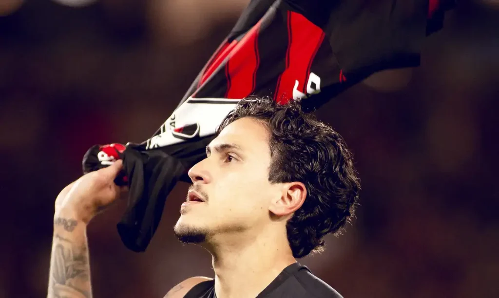 Pedro marca pelo Flamengo e depois vai para o desabafo