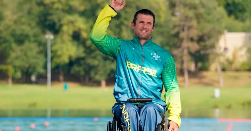  Igor Tofalini é prata no Mundial de Paracanoagem