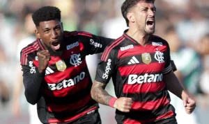 Flamengo vence o Juventude e mantém a vantagem de 4 pontos na liderança do Brasileirão