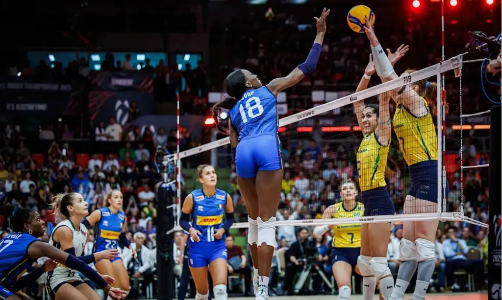 Seleção feminina de vôlei perde para Itália e vai buscar o bronze