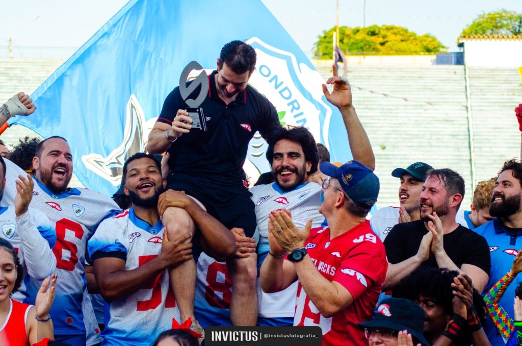 Londrina Bristlebacks goleia Phantons, de Ponta Grossa, e é campeão da Conferência Sul de Futebol Americano