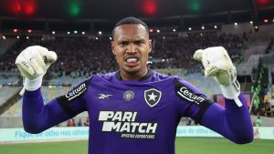 Ederson se machuca e Ancelotti convoca John para os amistosos da Seleção