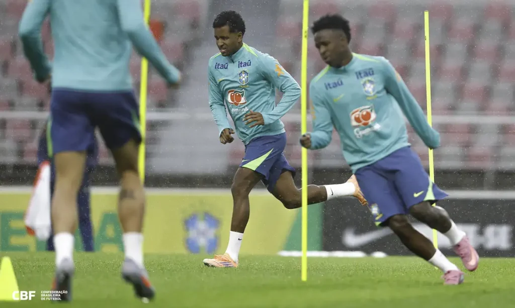 Seleção treina para o amistoso contra a Coreia do Sul