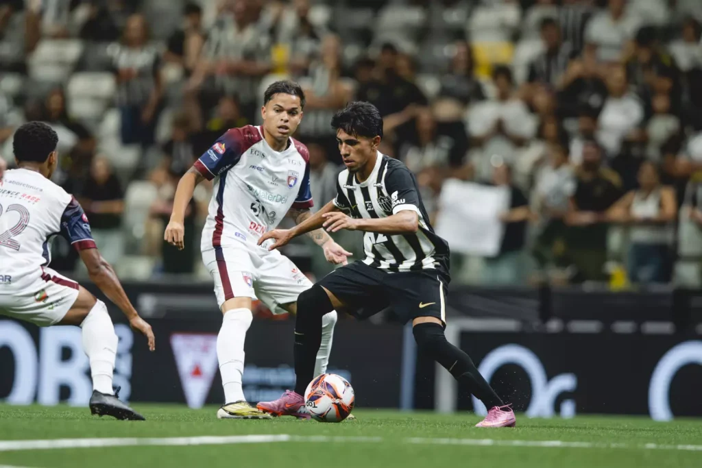 Sem Hulk, Atlético-MG empata em casa