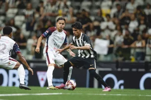 Sem Hulk, Atlético-MG empata em casa