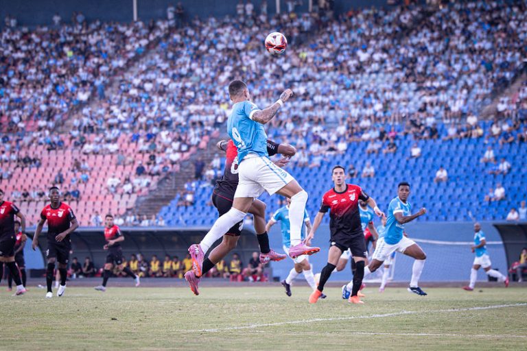 Londrina entra em campo amanhã contra o Atlético Goianiense focado na recuperação na Série B