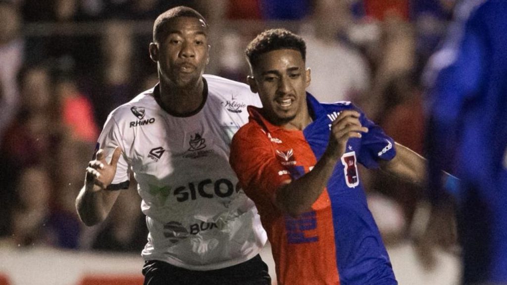 Paraná vence o Prudentópolis na estreia da segundona