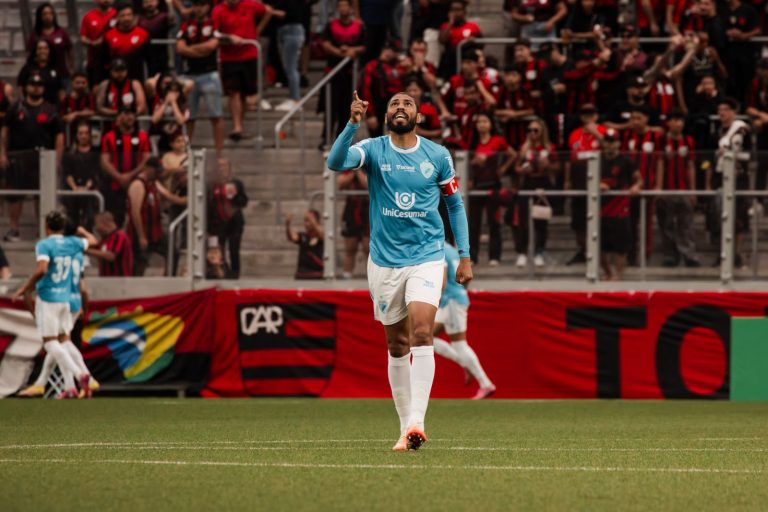 Jogaço no VGD. Londrina enfrenta o Ceará pela Série B neste domingo