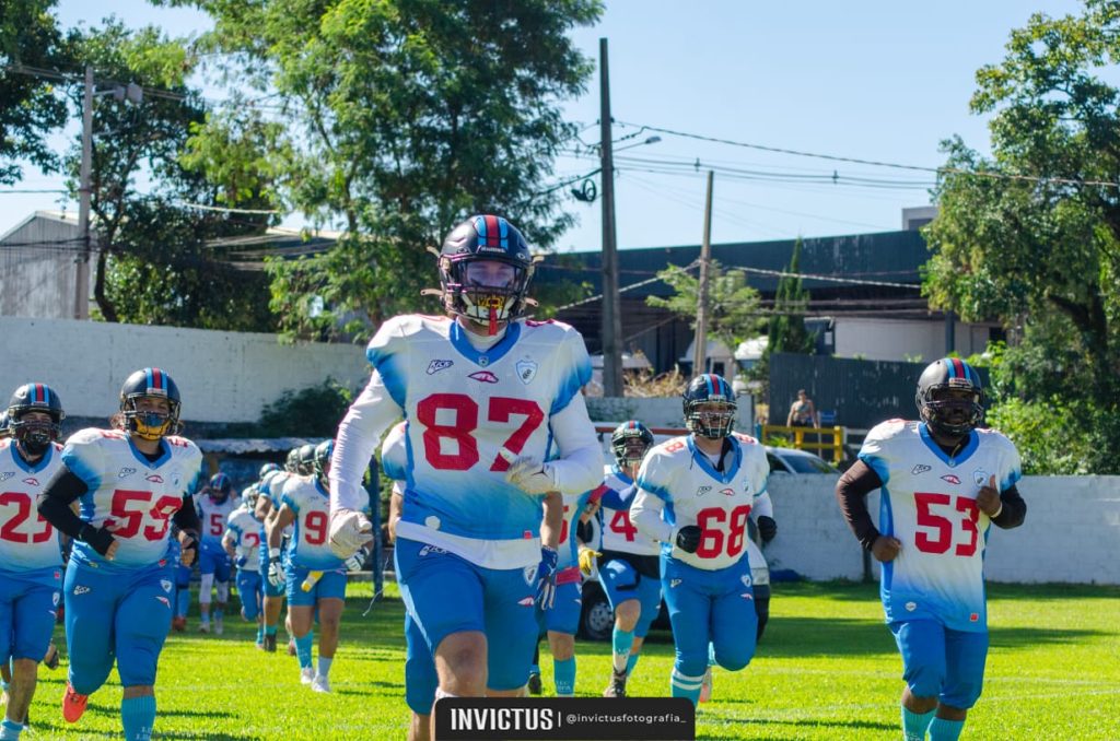LEC Bristlebacks está na semifinal do Paranaense de futebol americano