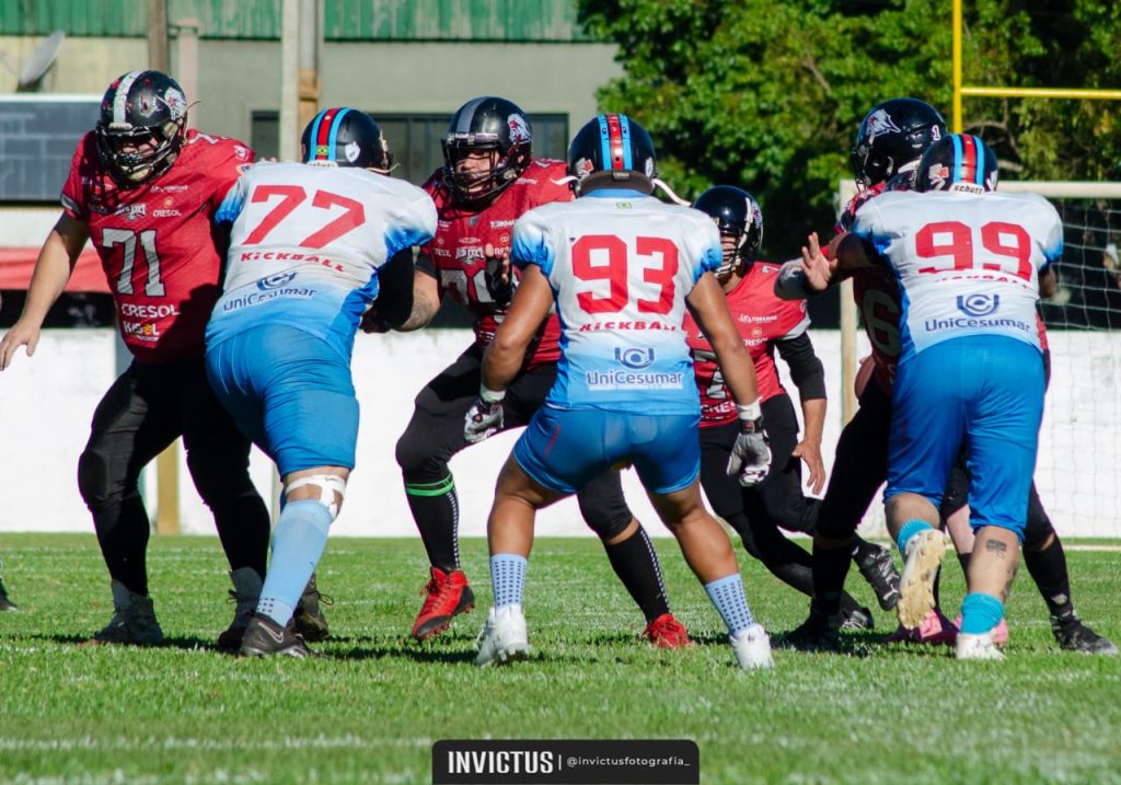 LEC Bristlebacks está na semifinal do Paranaense de futebol americano