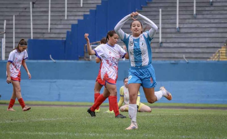 Londrina/Tsuru Oguido Sub 15 vence a primeira da final contra o Imperial