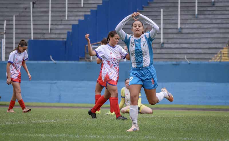Londrina/Tsuru Oguido Sub 15 vence a primeira da final contra o Imperial