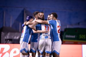 Londrina vence o Avai e mostra um repertório de jogadas que antes havia sumido