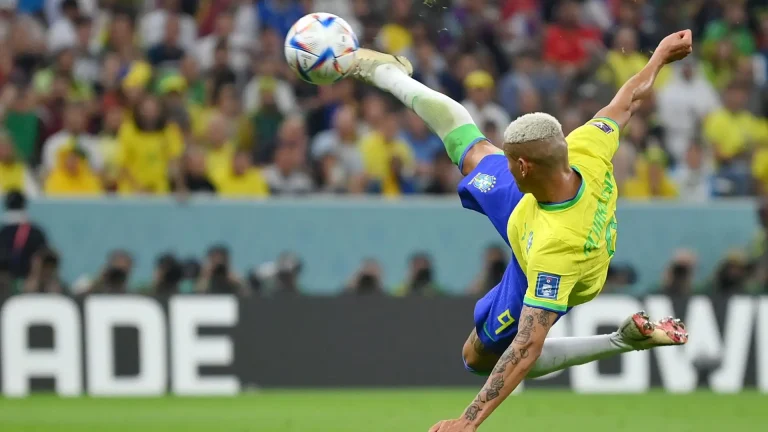 Estreia, esse velho hábito brasileiro