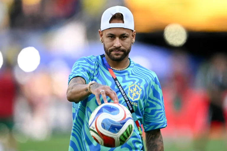 O Berço e o Túmulo no Mesmo Gramado