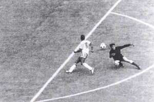 Dia de abertura de Copa remete ao saudosismo