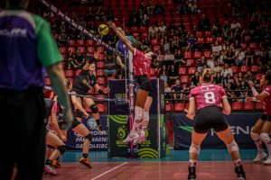 Sancor Seguros Vôlei Londrina estreia com vitória no Campeonato Paranaense diante da torcida no Moringão